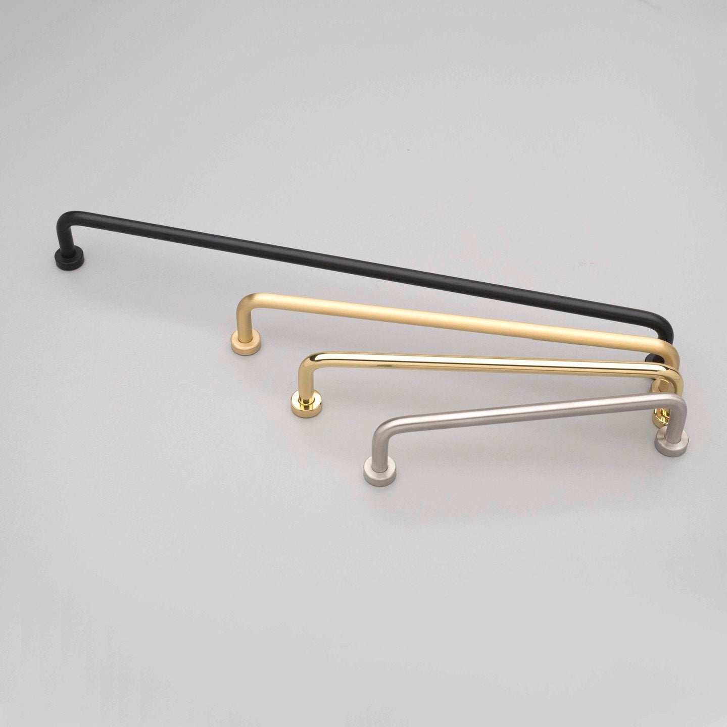 L795 Lounge Handle