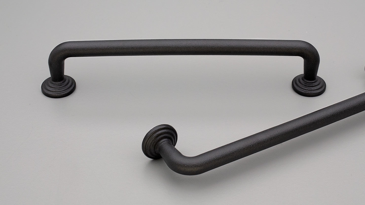 L863 Beeston Iron Handle