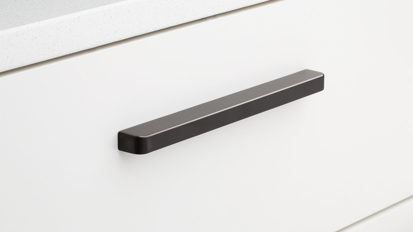 D653 Slimline handle