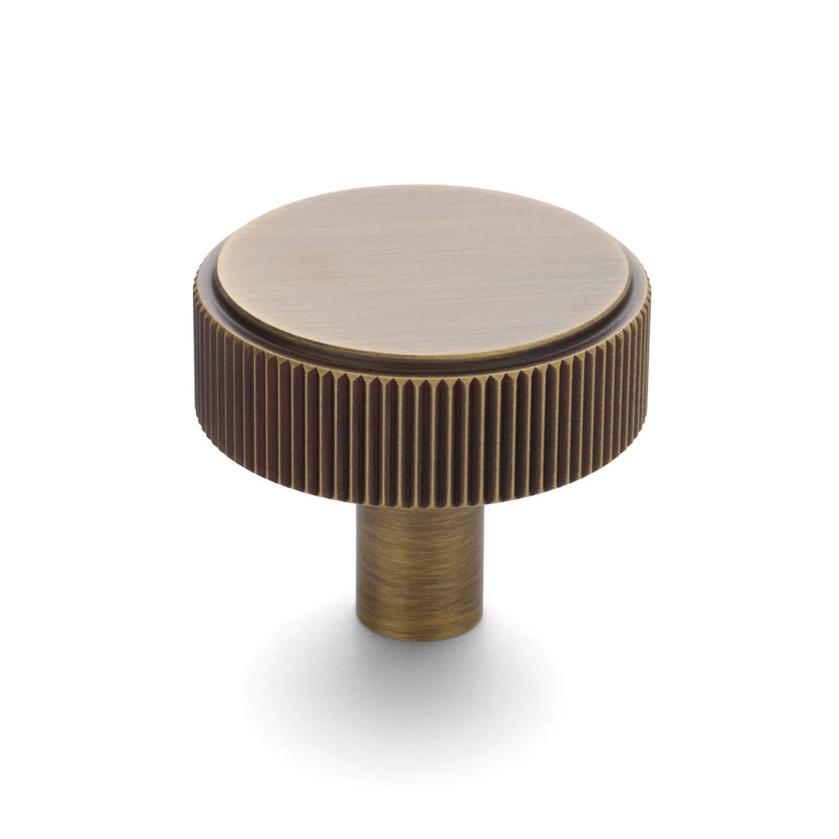 Artemis Round Fluted Knob