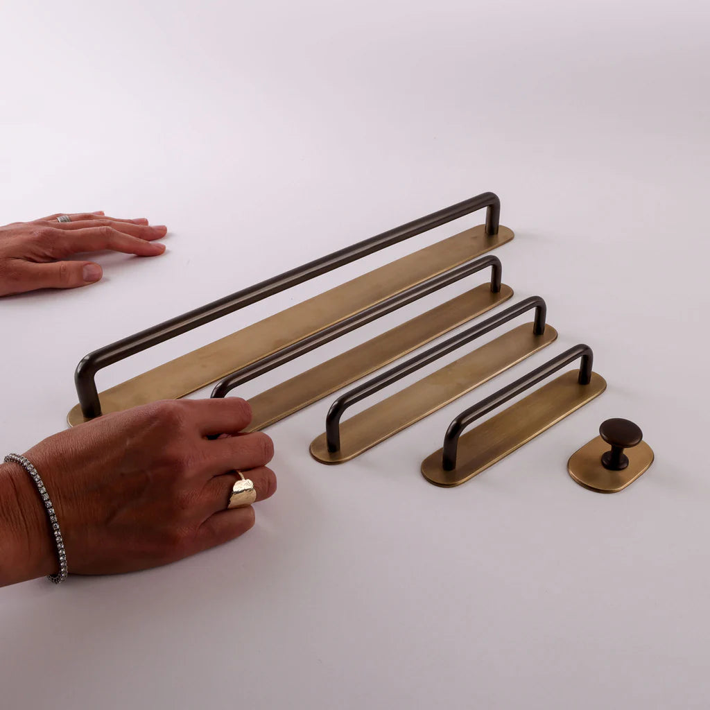 Curved Handle Backplate