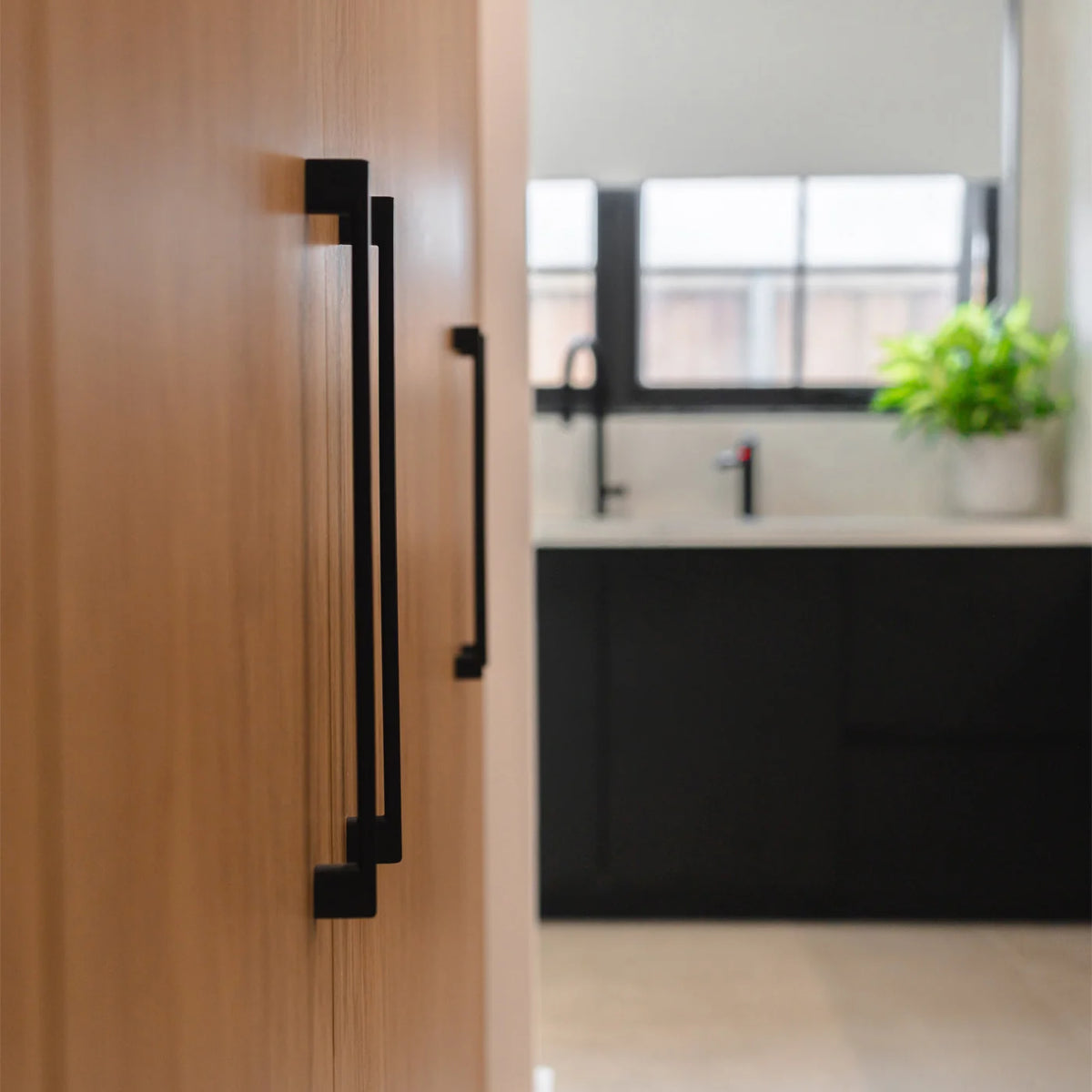 Livorno D Handle
