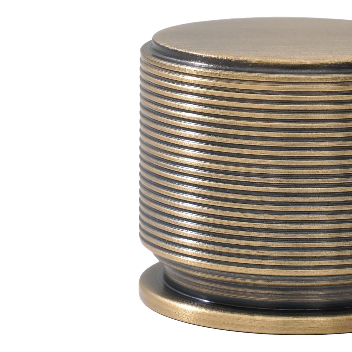 Sussex Lined Knob
