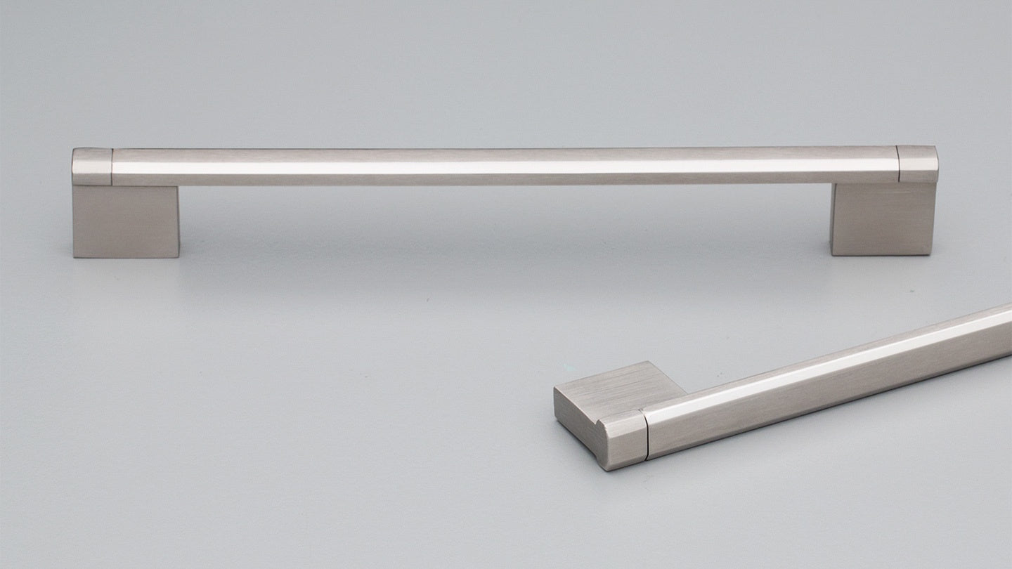 EN2182 Tasman Handle