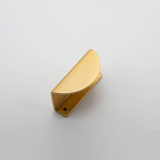 Drawer Pull Osaka Lip